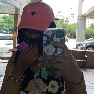 Meet your Posher, Chechi